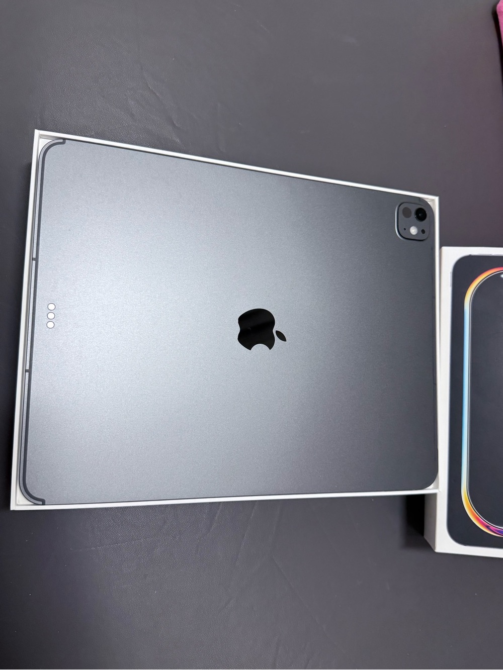 Apple iPad Pro 13” Space Grey